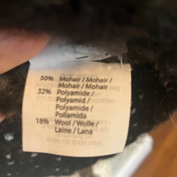 Maiami Oversized Sweater - Picture 5 of 5